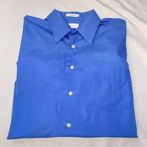 Van Heusen Wrinkle-free Dress shirt. Size Large 34/35 16.5 Neck.